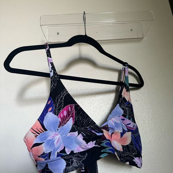 Bikini Swim Top size Large - Picture 5 of 5